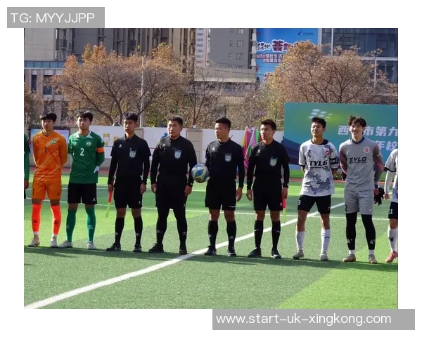 青春的拼搏与梦想在绿茵场上绽放高中足球比赛的精彩瞬间